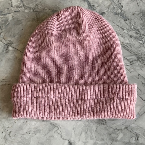 Lacoste pink touque - Picture 2 of 3